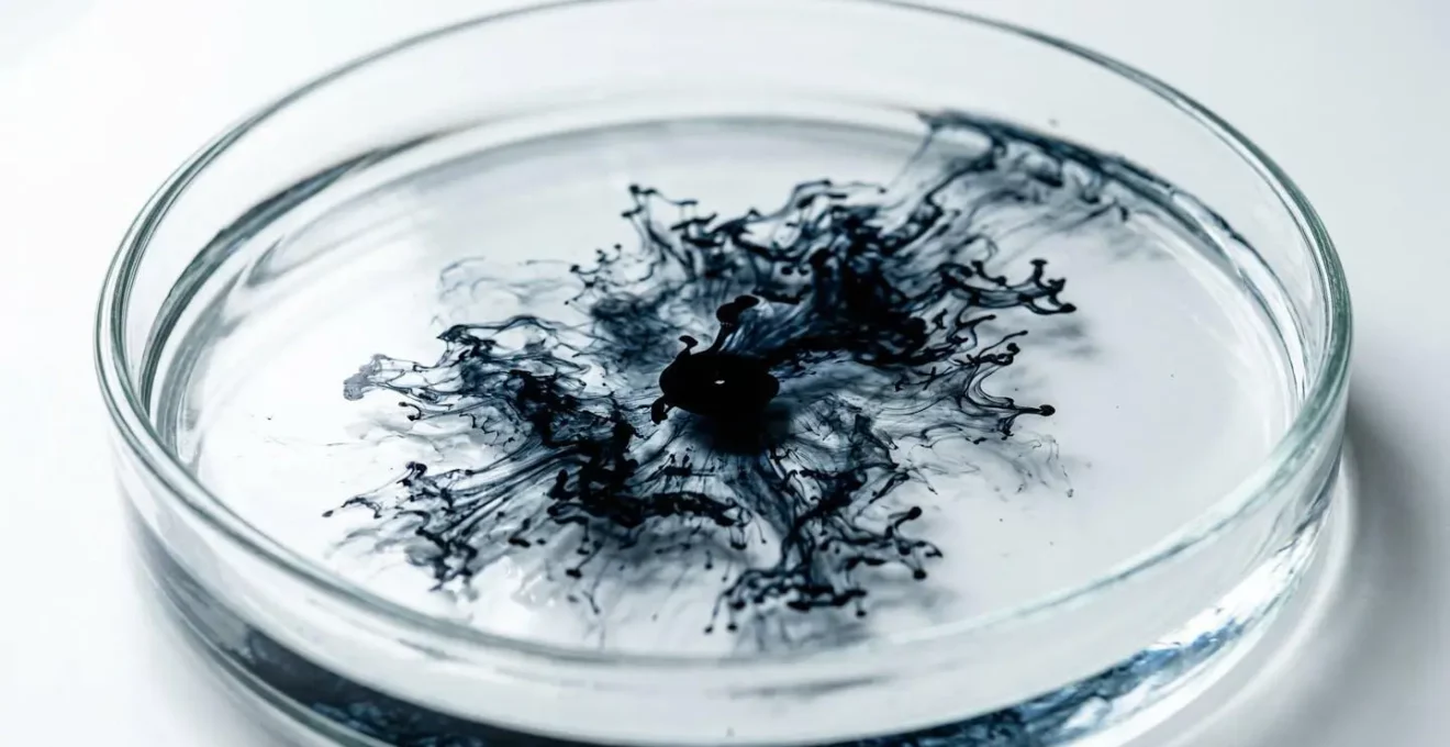 Métaphore visuelle de la pollution des données analytics par le trafic non qualifié